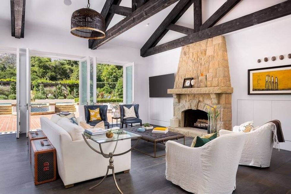 rs 200219144558 B5B0DCE8 CFF9 D4DF 8EAF DF7351E8FE67