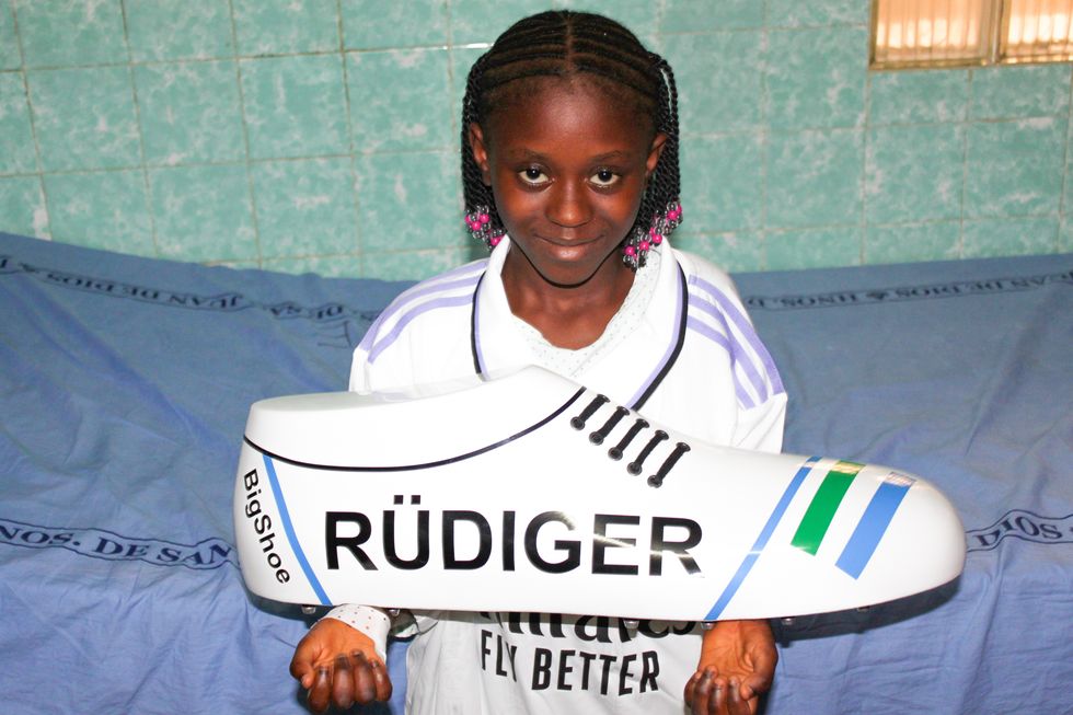 Rudiger, 29 vjeç, dëshiron të ndihmojë fëmijët në Sierra Leone