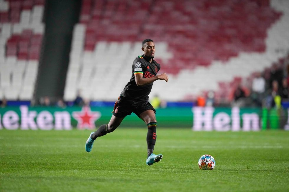 Ryan Gravenberch tijdens het Champions League duel met Benfica