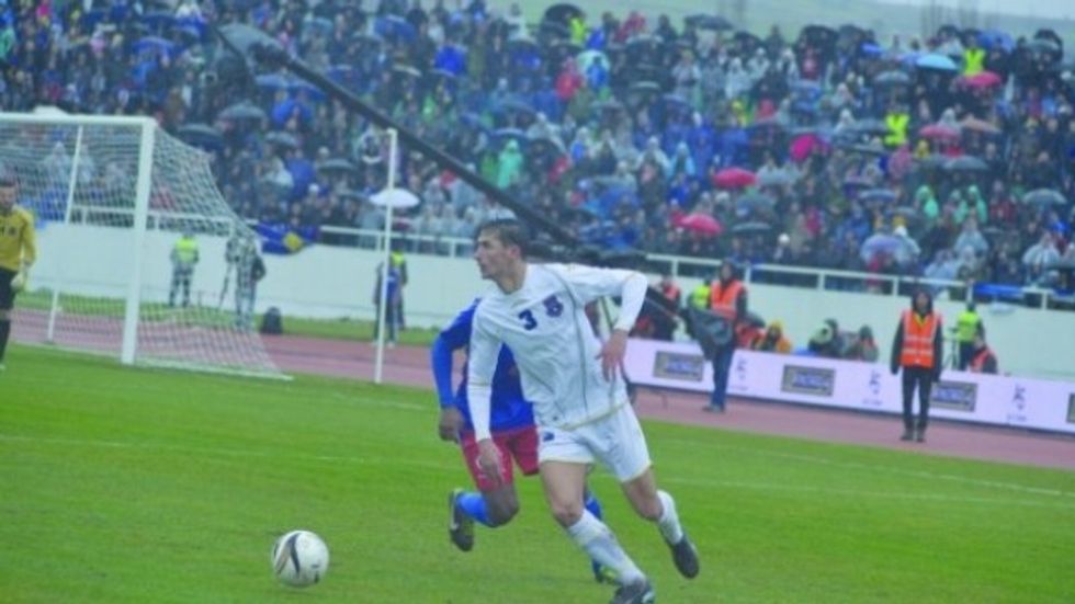 sadiku i k euml rkon fifa s q euml t euml luaj euml p euml r kosov euml n dhe shqip euml rin euml hd