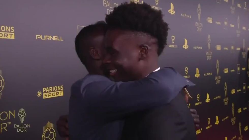 Sadio Mane ndau një mesazh të matur me Bukayo Saka