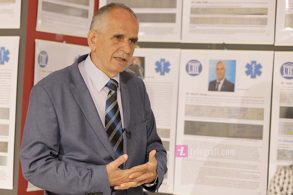 Salih Krasniqi ekspozite si u vra Kodi i Hipokratit foto Ridvan Slivova 6