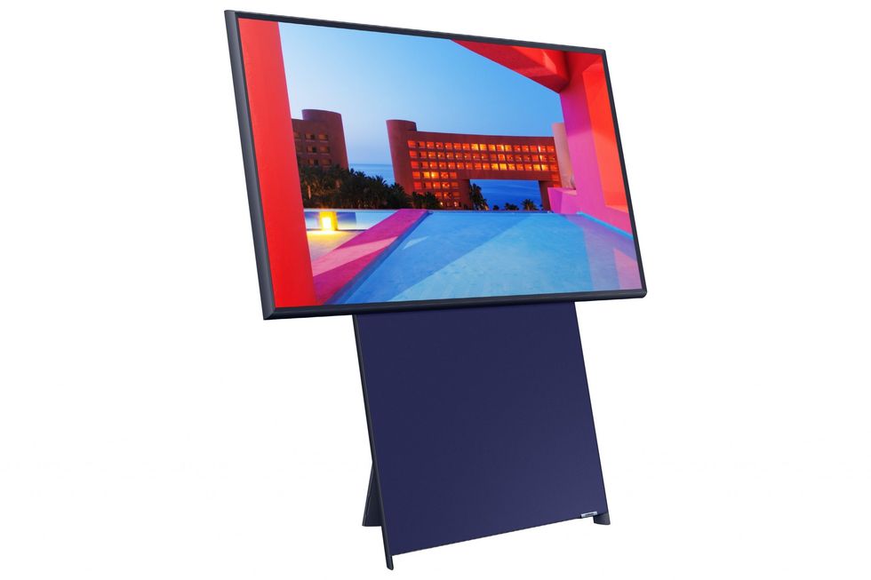 Samsung Lifestyle TV The Sero 04 scaled