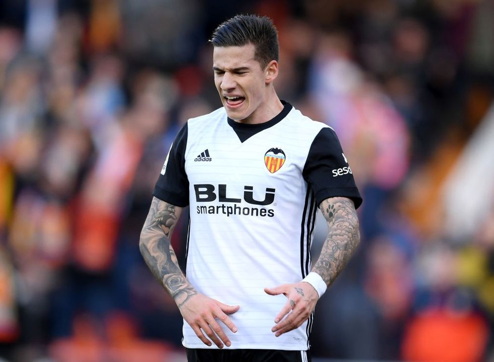 Santi Mina 1