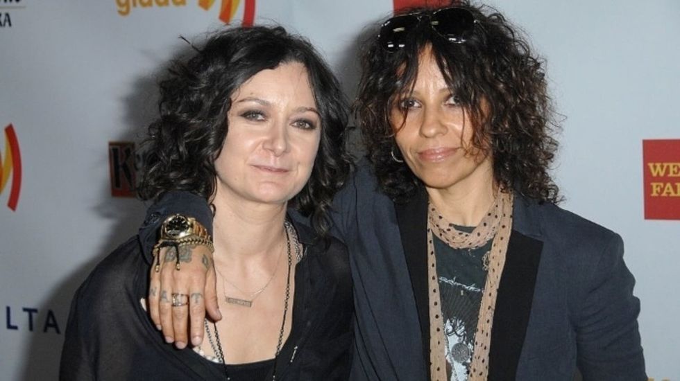 sara gilbert linda perry glaad media getty images 20062729 1