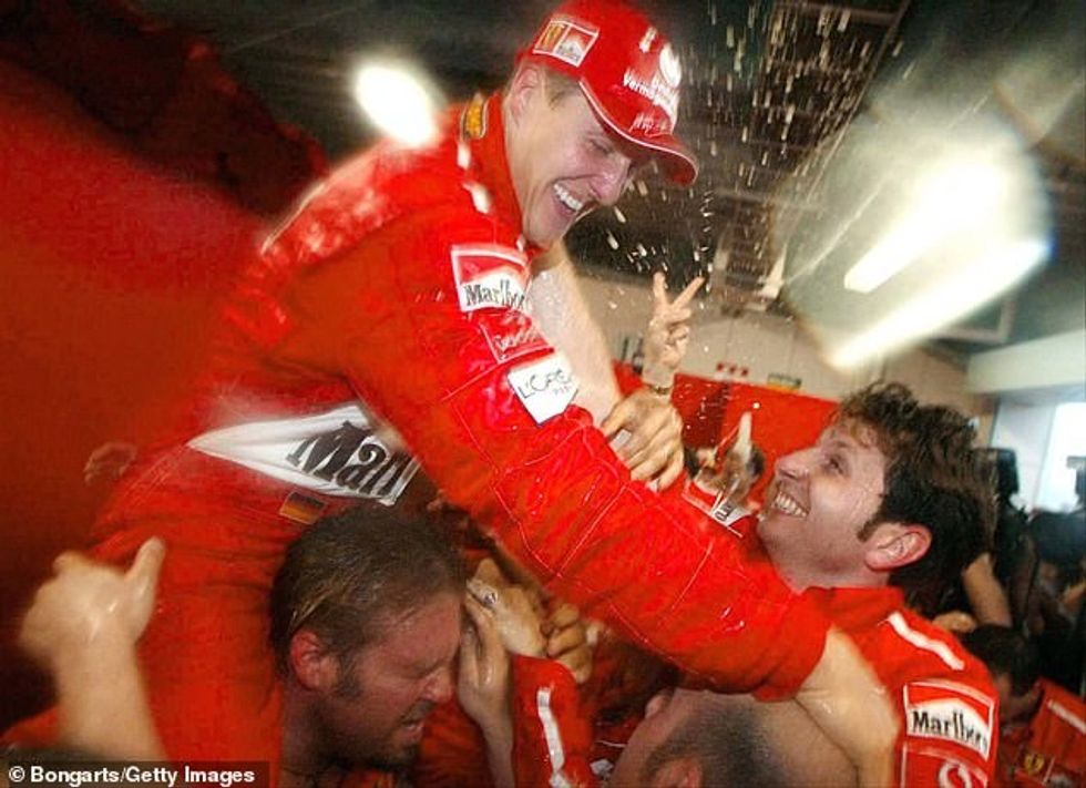 Schumacher fitoi titullin e tij të gjashtë në Formula 1 me makinën F2003-GA të Ferrarit, duke e arritur atë në Japoni.