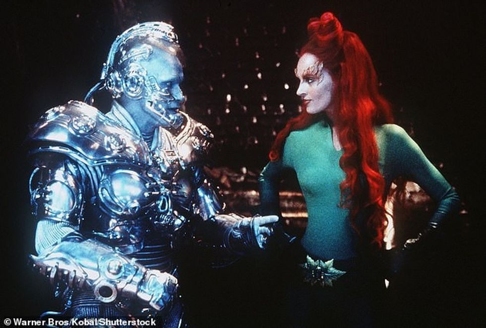 Schwarzenegger, i cili portretizoi Dr. Victor Fries/Mr. Freeze, humbi pak kohë duke ripostuar foton së bashku me mesazhin e tij: 'Freeze dhe Ivy, u ribashkuan. Kujdes, Batman'