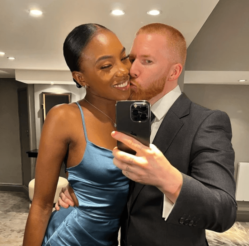Balerini Neil Jones dhe Chyna Mills njoftojnë se janë fejuar dhe në pritje  të fëmijës së parë - Telegrafi