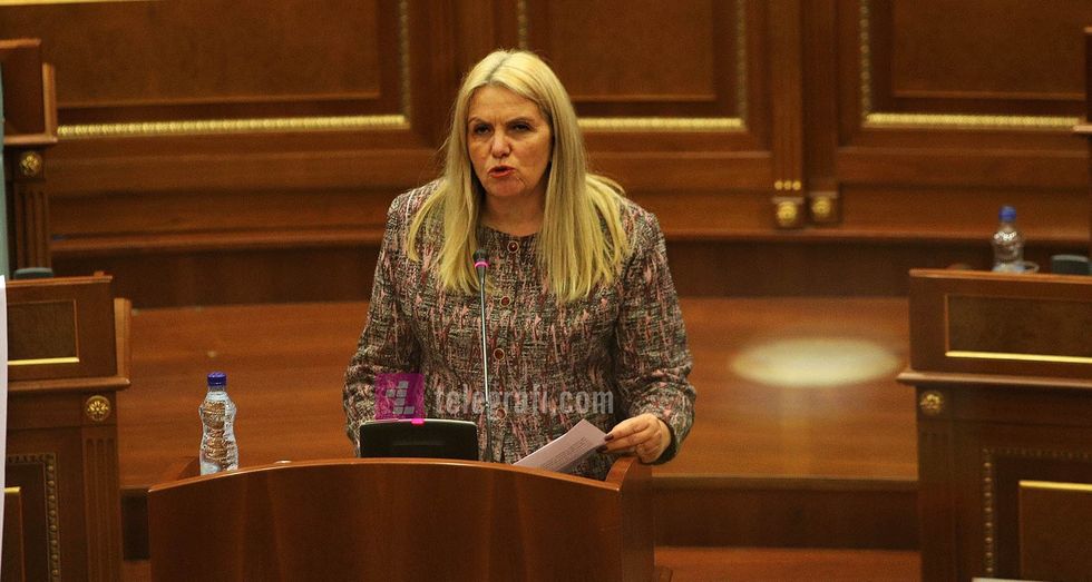 Seanca e jashtezakonshme debat per taksen Time Kadrijaj foto Ridvan Slivova 80 e1619451679969