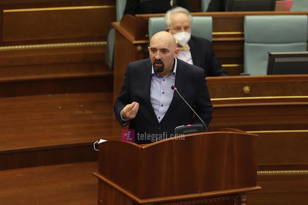 seanca e jashtezakonshme e Kuvendit per gjendjen e pandemise COVID 19 Mirsad Shkreta foto Ridvan Slivova 34