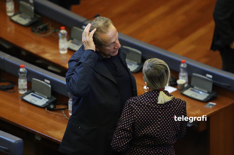 Seanca e Kuvendit Begjet Pacolli ne ulset e PDK se foto Ridvan Slivova 22