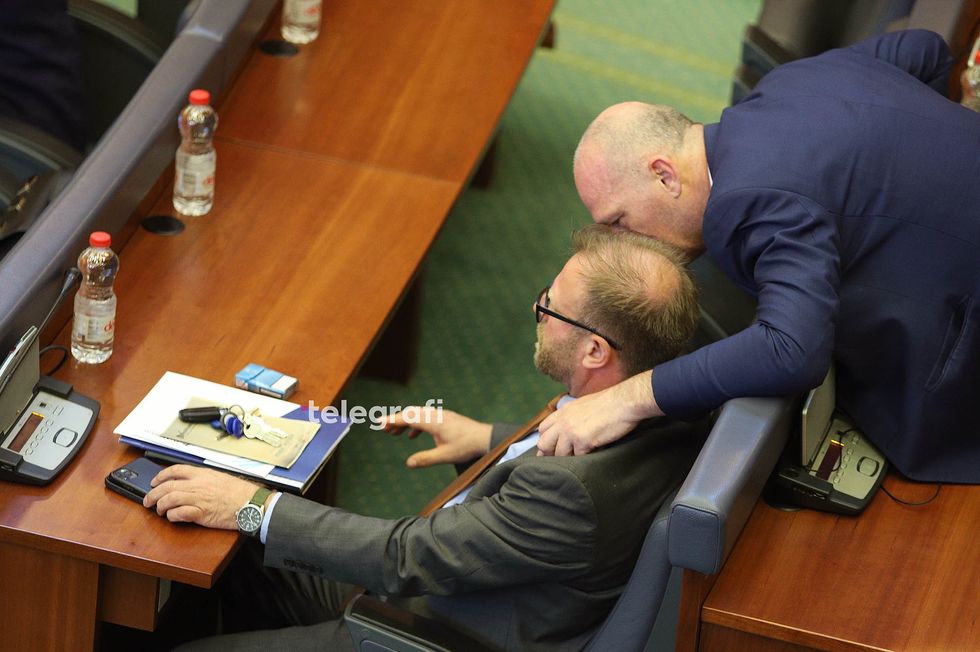 seanca e kuvendit Haki Abazi foto Ridvan Slivova 2