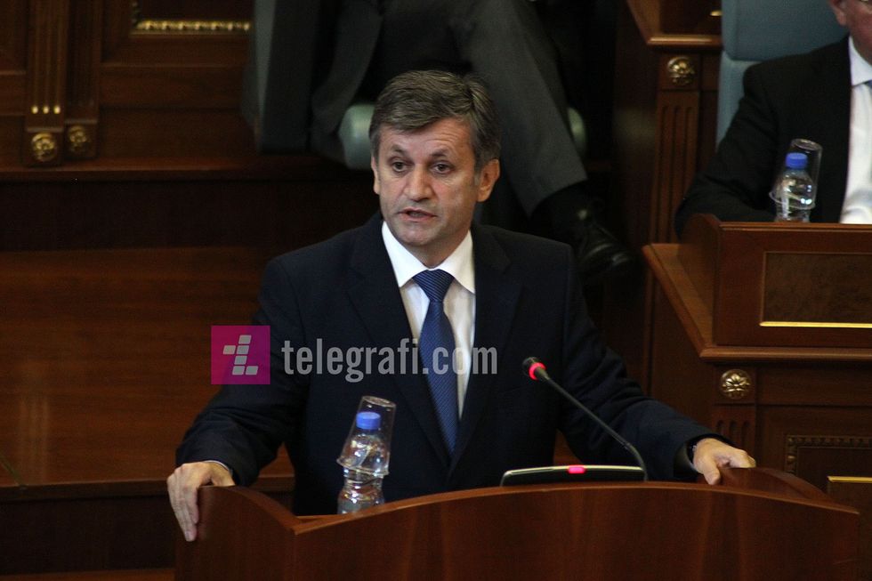 seanca e kuvendit per Ratifikimin e Marreveshjes se Stabilizim Asociimit Ismet Beqiri foto ridvan slivova 22