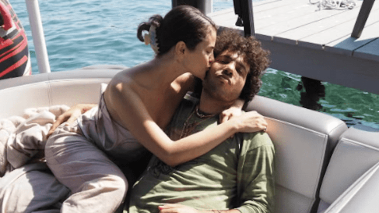 Selena Gomez dhe Benny Blanco shfaqen në momente romantike në Rivierën Franceze