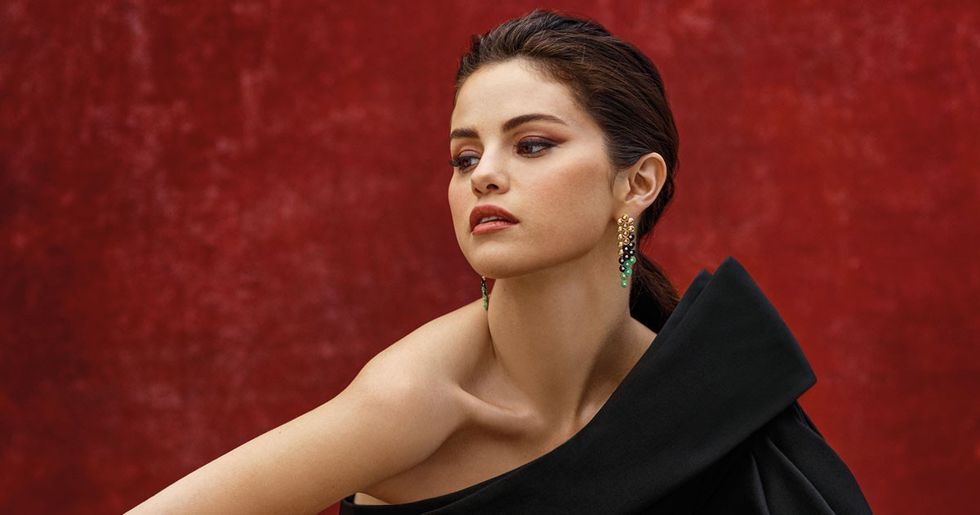 selena gomez mag fb