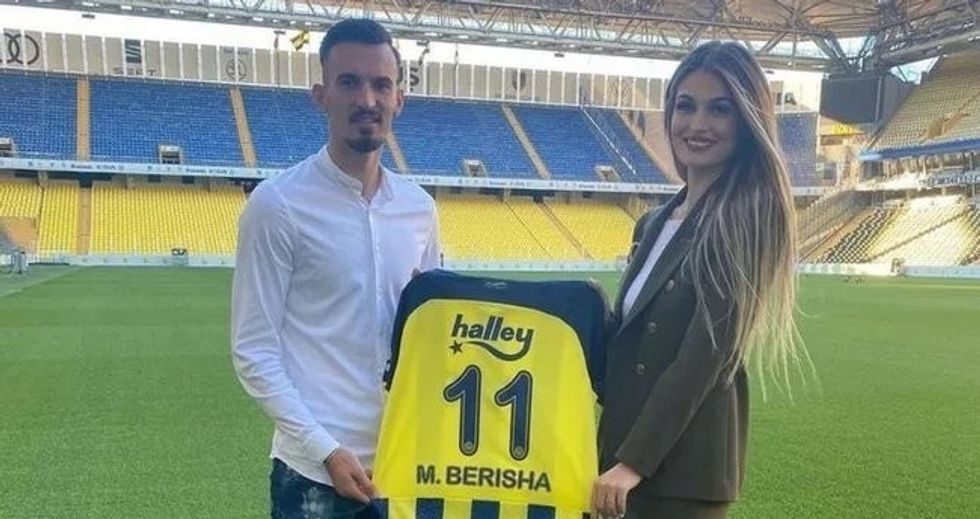 sevgilisini darbettigi iddia edilen fenerbahceli berisha hapis cezasi alabilir 1651565884293