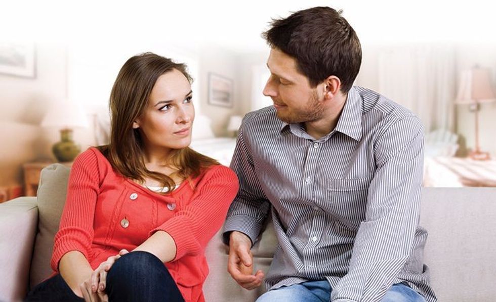 sg5 q17 Couple Talking