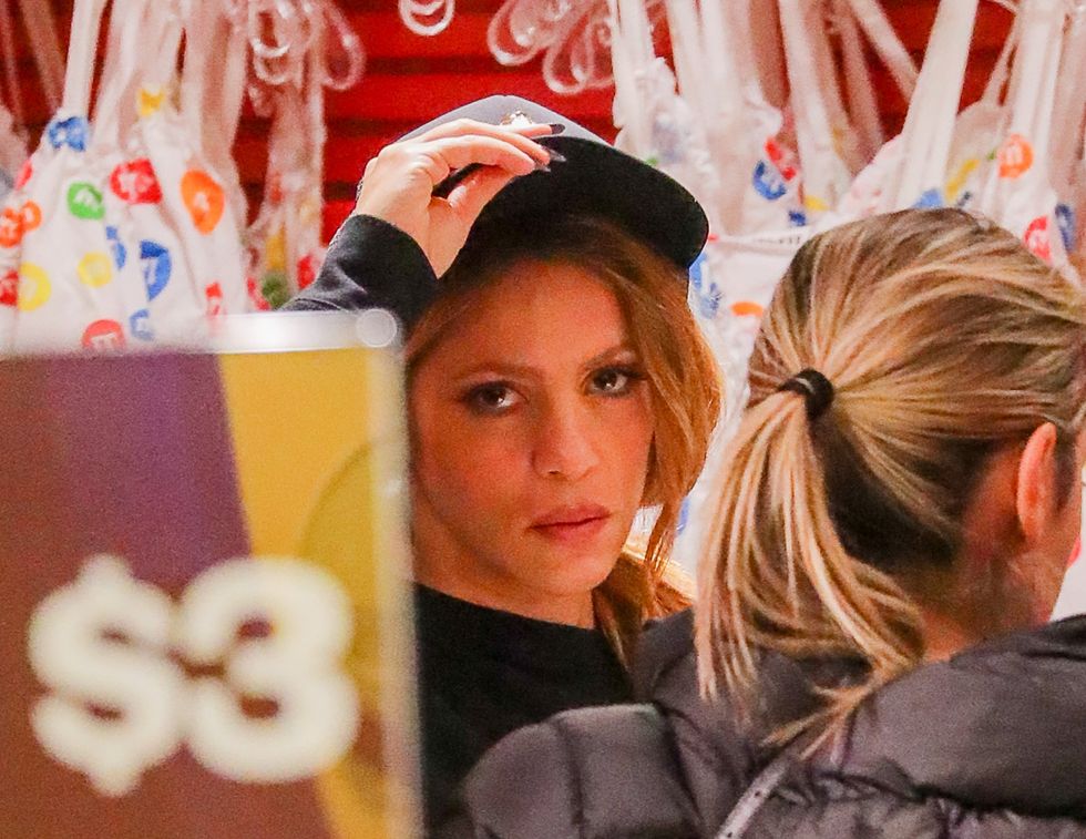shakira seems expressive mood shopping 802160140