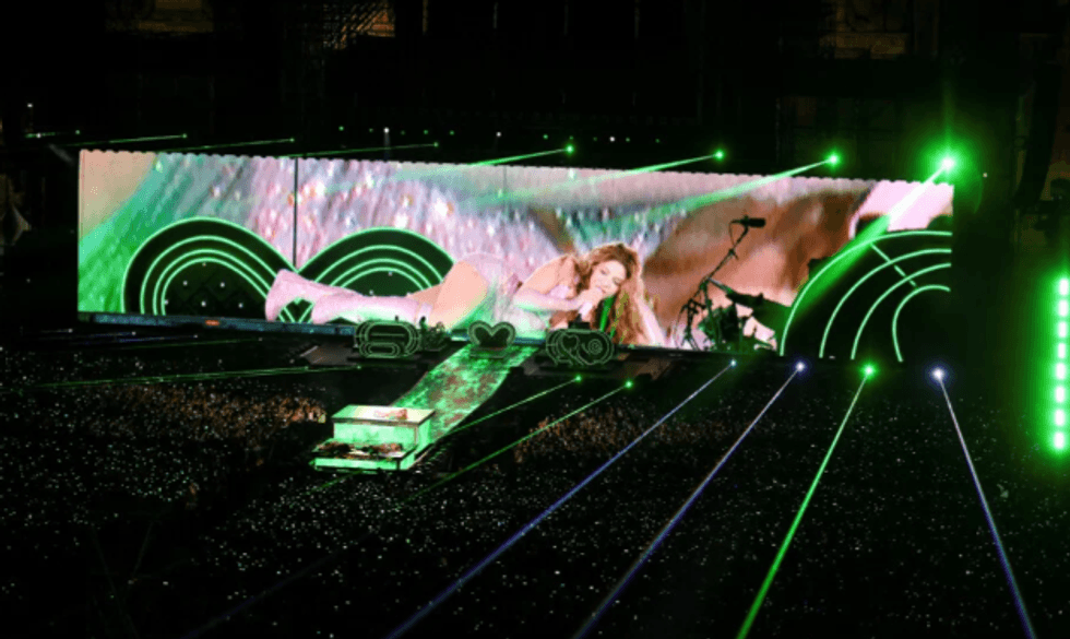 Shakira thyen rekord në Mexico City – 400 mijë persona të pranishëm në koncert