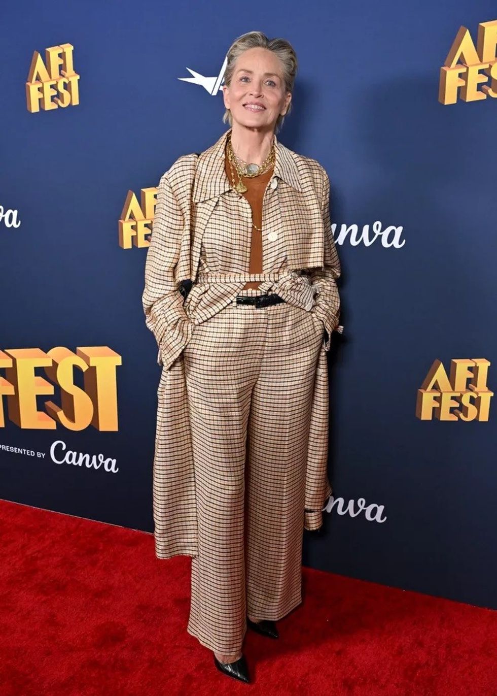 SharonStoneEmbed2 792b63e97c134df2ad09052b3531b2a8