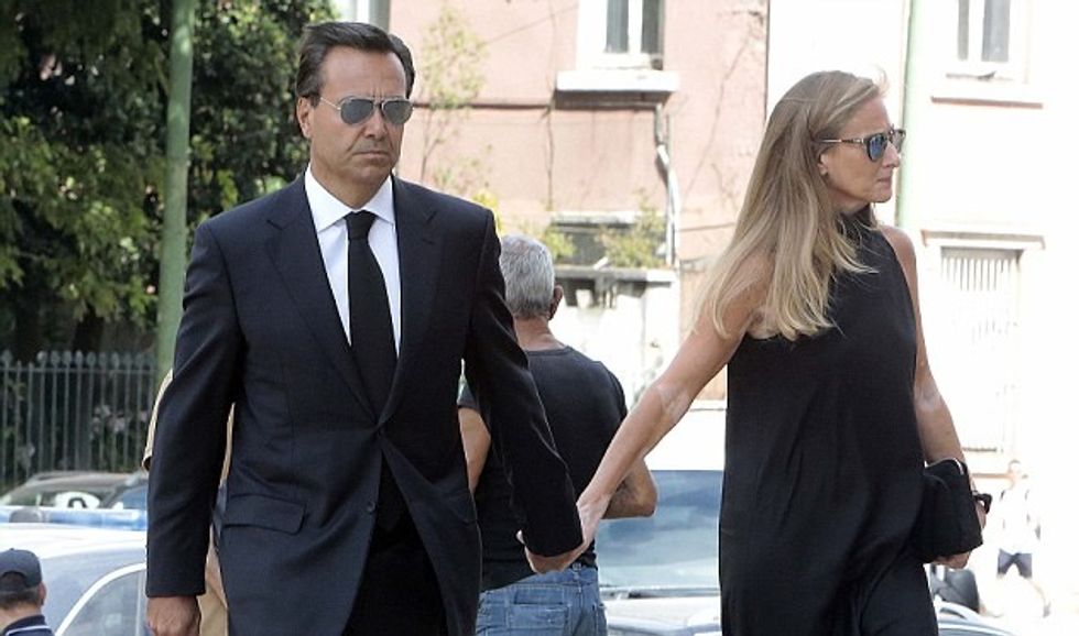 Shefi u kërkon falje punëtorëve qe pati afere gjate nje udhetimi biznesi foto 5