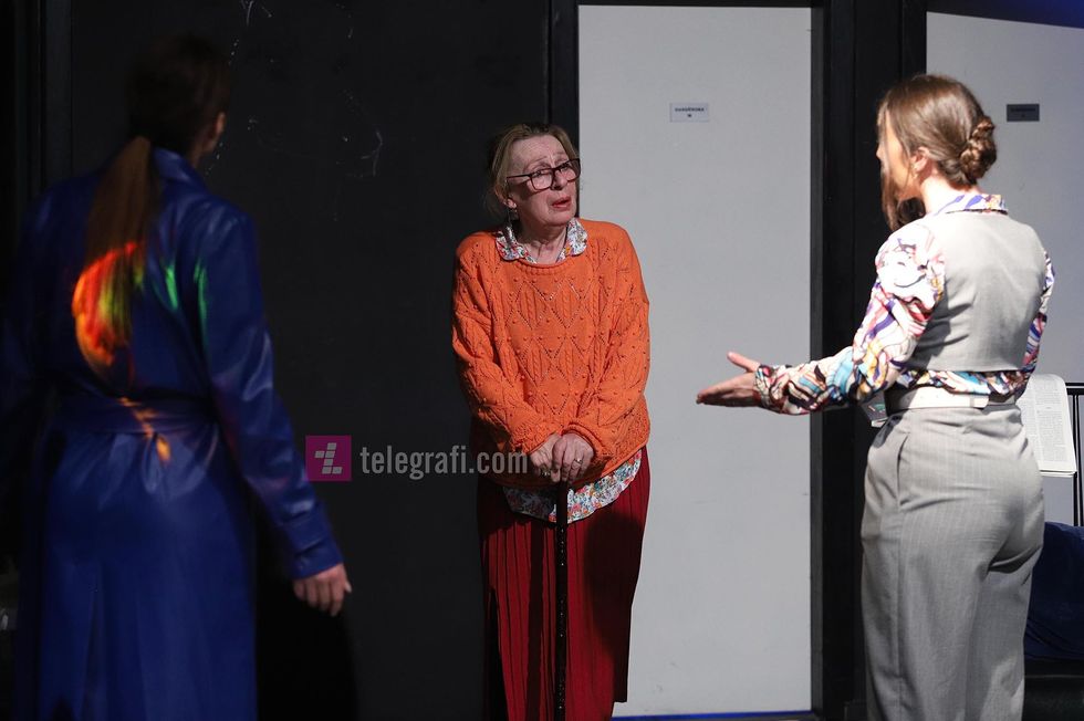 Shfaqja Dhoma e Dites foto Ridvan Slivova 107