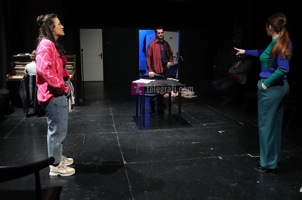 Shfaqja Dhoma e Dites foto Ridvan Slivova 39