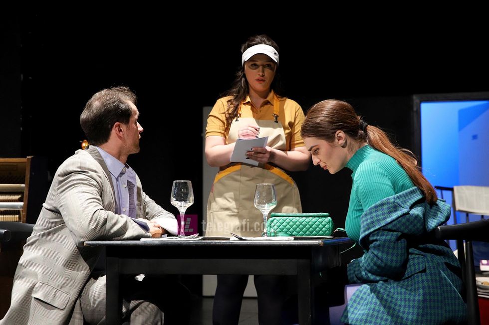 Shfaqja Dhoma e Dites foto Ridvan Slivova 86