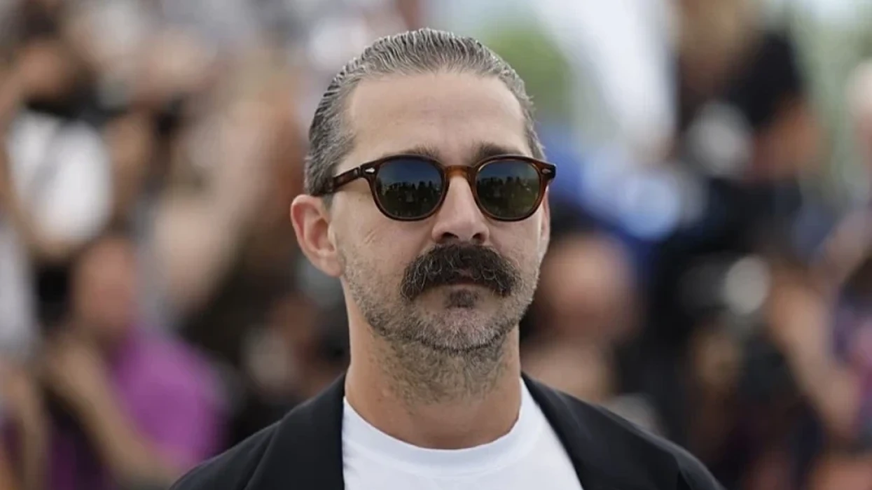 Shia LaBeouf përballet me tre akuza të reja për sulm pas një sherri në një bar në New Orleans