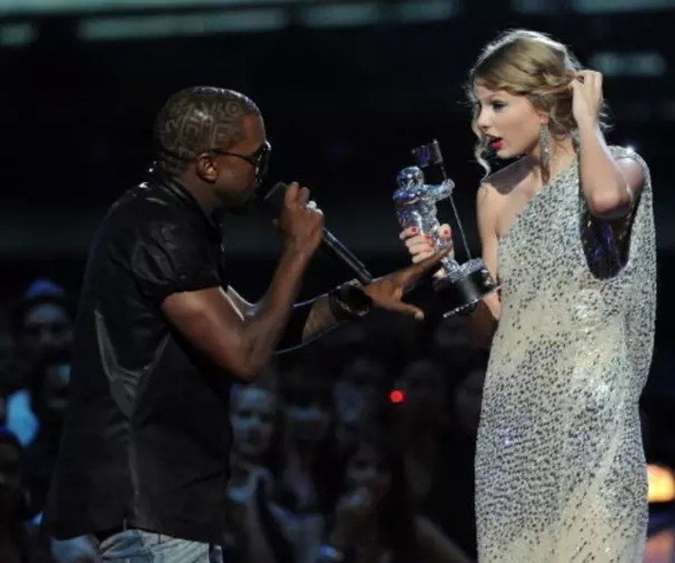 Shikuesit janë tmerruar nga këto gjashtë ngjarje që janë parë në transmetim direkt foto 7