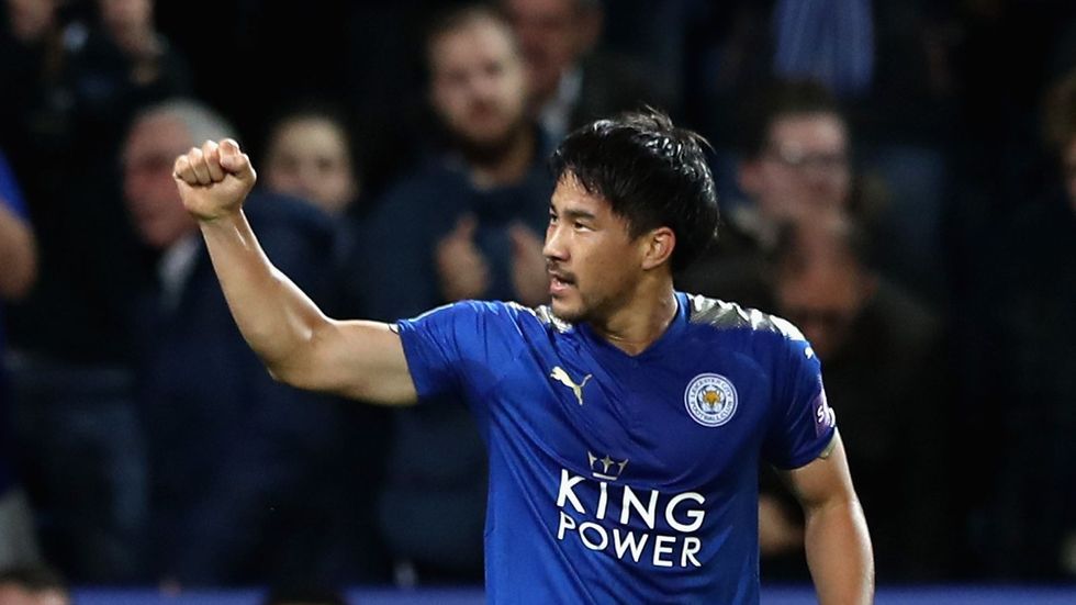 shinji okazaki leicester liverpool carabao cup goal celeb 4105363