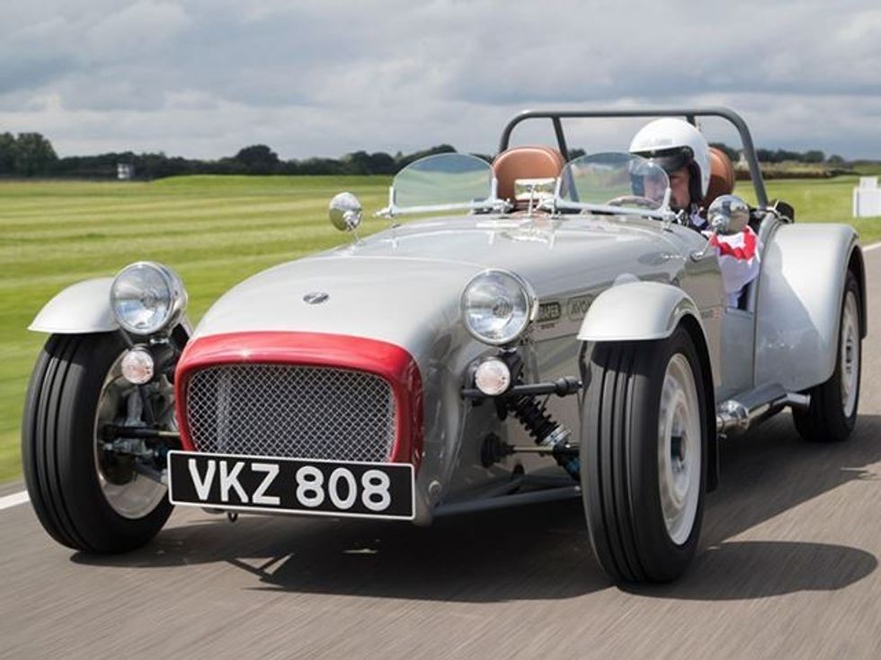 Shitet brenda shtatë orëve edicioni i limituar prej 60 makinave klasike foto 3