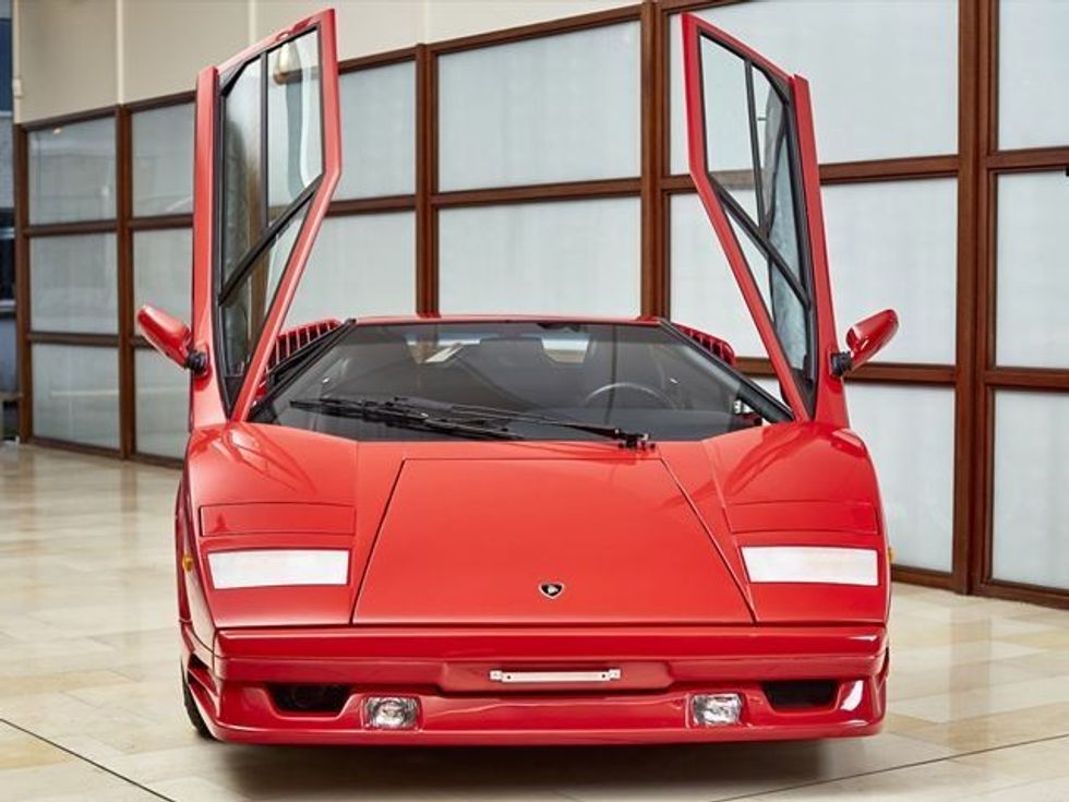 shitet-lamborghini-i-prodhuar-para-25-vitesh-me-shume-pak-kilometra-te-kaluara-foto-6