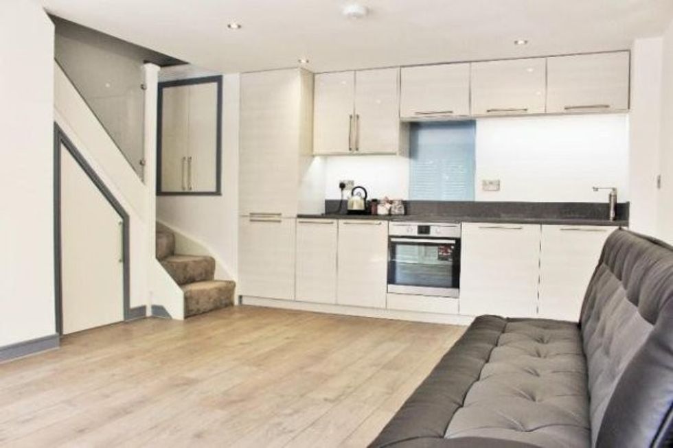 Shitet për 360 mijë euro objekti qe dikur ishte tualet publik foto 2