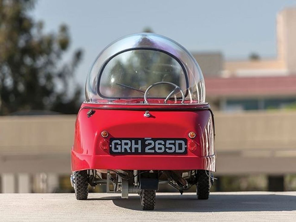 Shitet për çmim marramendës vetura per vetem nje person foto 9