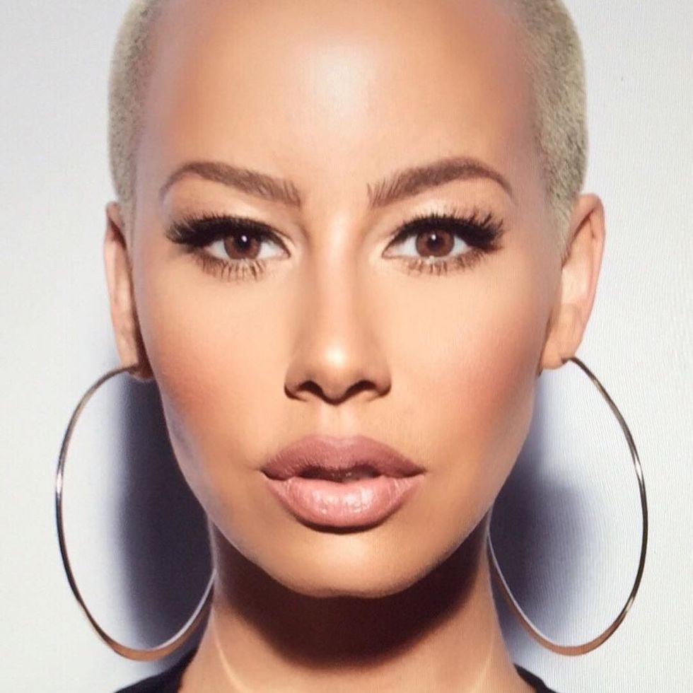 Shkëlqimi i saj vjen si rezultat i masturbimit?!