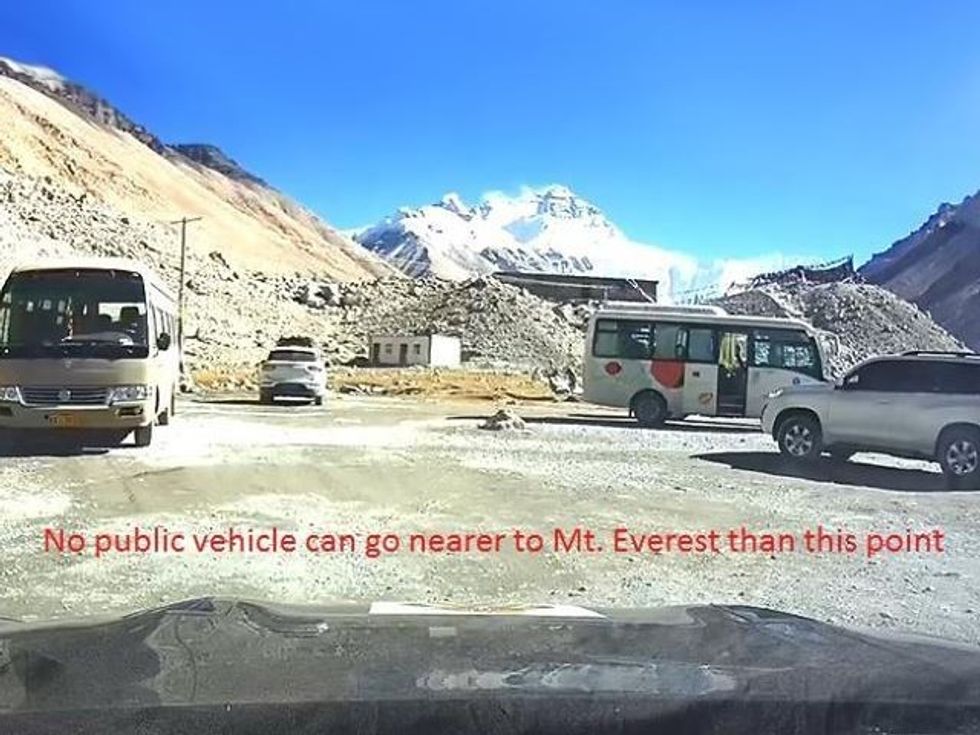 shoferi-perpiqet-ta-pushtoje-malin-everest-duke-vozitur-nissan-gt-foto-2