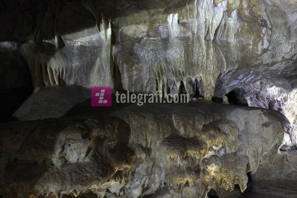 shpella e mermerit ne gadime foto ridvan slivova (60)