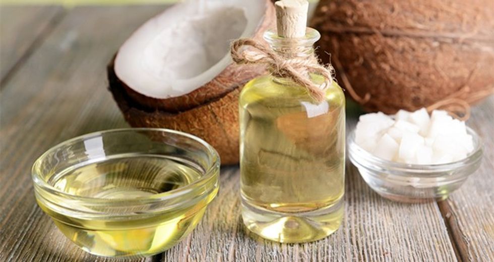 shutterstock_216984226_coconut-e1430940306392