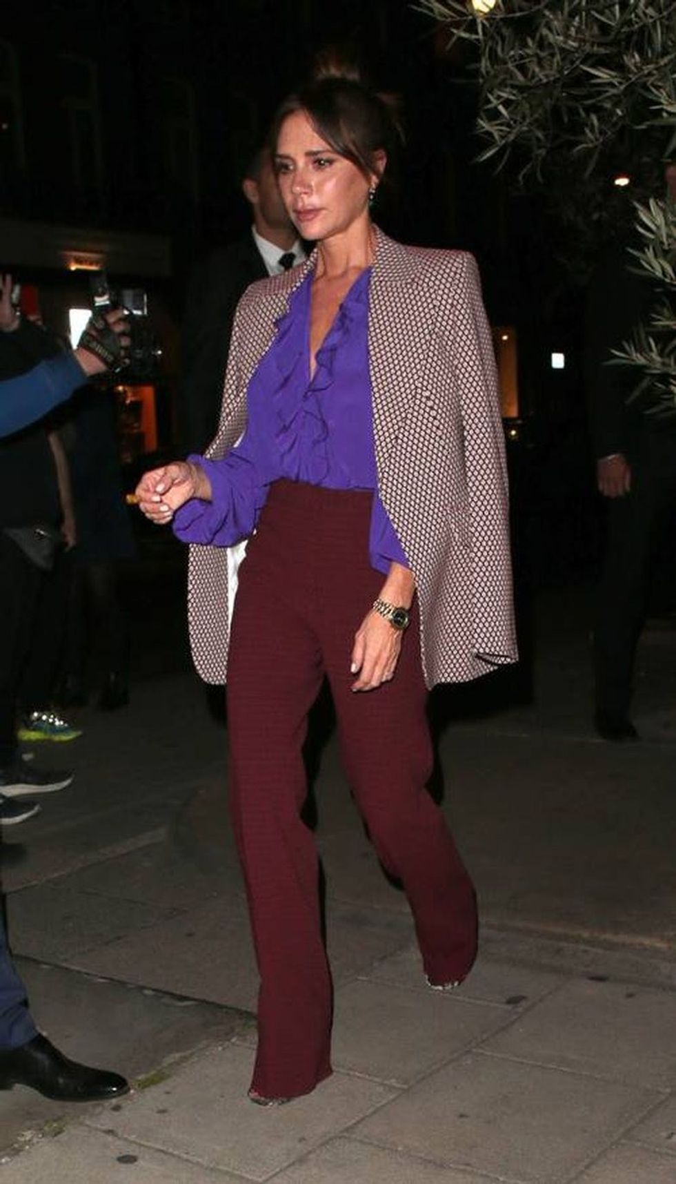 Si Victoria Beckham: 30+ veshje nga ikona e modës, që mund t’i