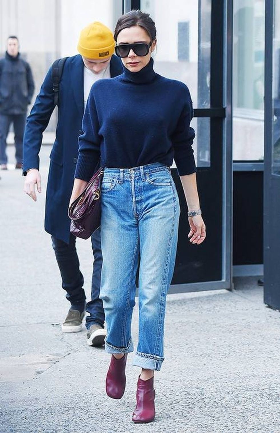 Si Victoria Beckham: 30+ veshje nga ikona e modës, që mund t’i