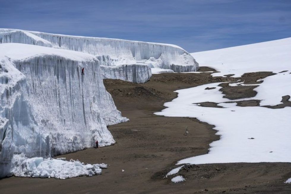 SI202005300110 hires jpeg 24bit rgb .optimal