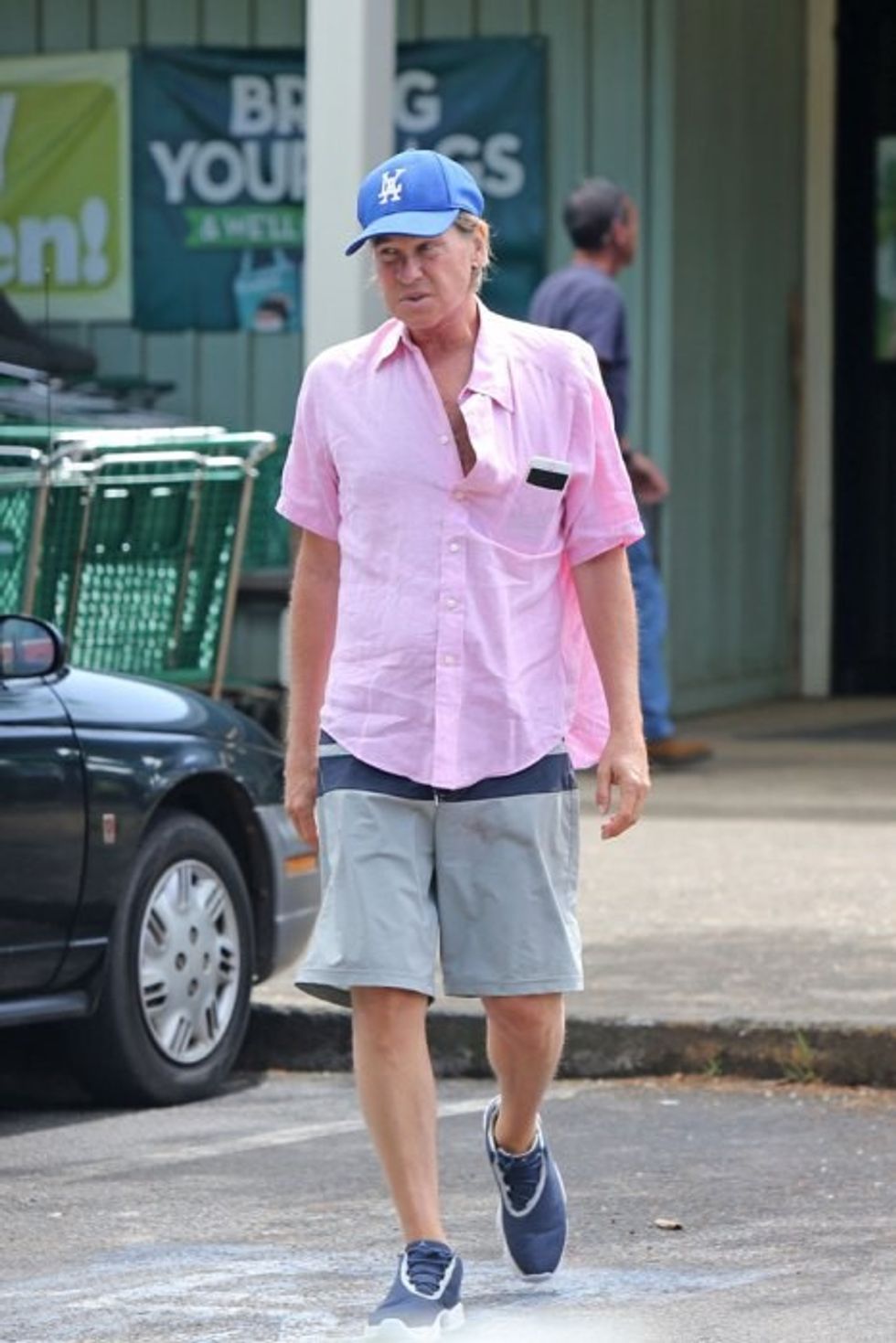 Sidoqoftë, dukja e këtillë bën të dyshohet se aktori nuk po e thotë të vërtetën.