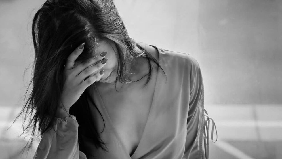 signs your partner is not interested