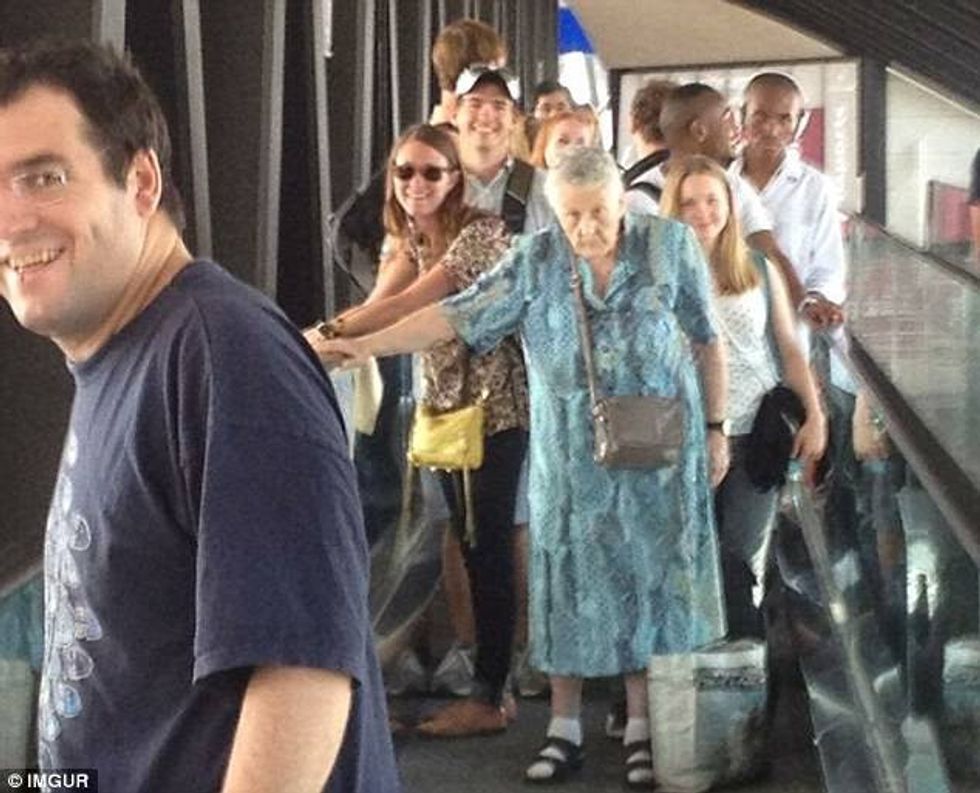 Skenat më të çuditshme që janë parë në aeroporte foto 6