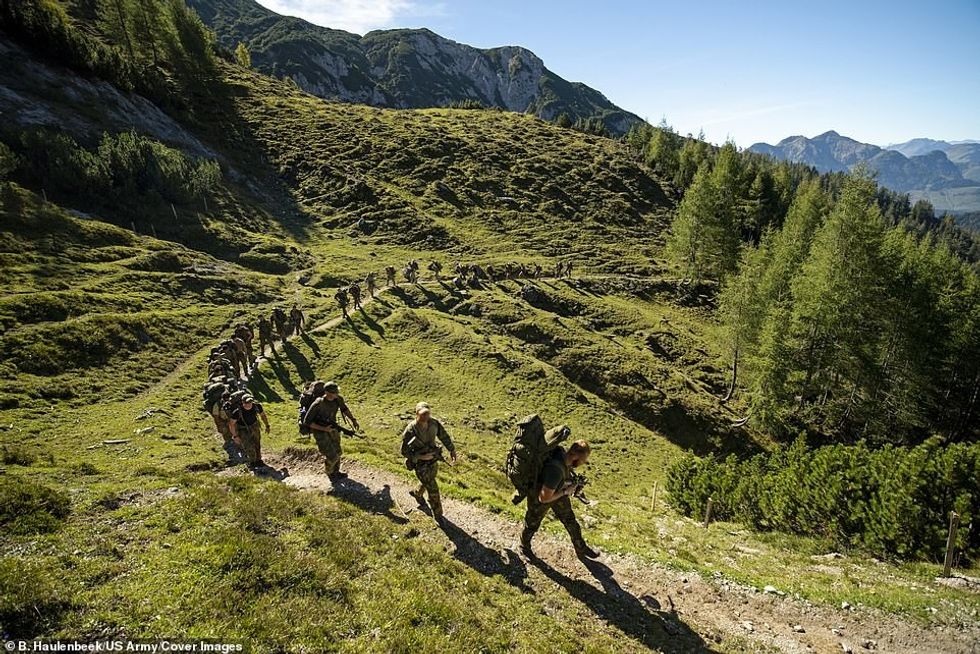 Snajperistet e NATO se 5