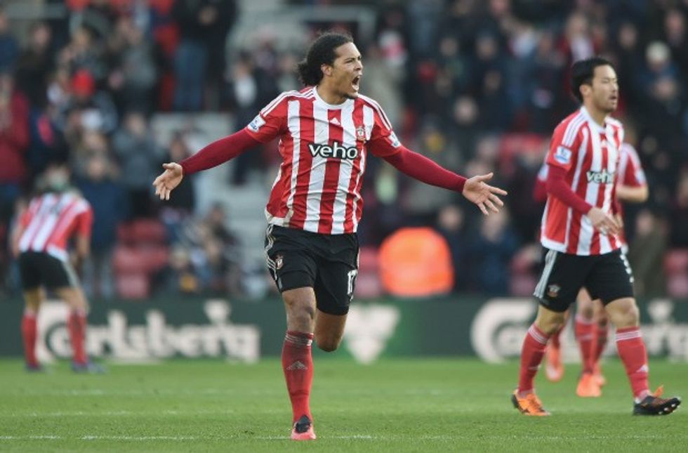 SOUTHAMPTON, ENGLAND - MARCH 05: Virgil van Dijk of Southampton celebrates scoring his team's first goal during the Barclays Premier League match between Southampton and Sunderland at St Mary's Stadium on March 5, 2016 in Southampton, England. (Photo by Tom Dulat/Getty Images)