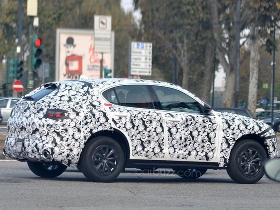 spiunohet-modeli-stelvio-nga-alfa-rome-foto-8