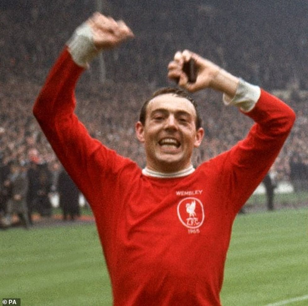 St John shënoi fituesin për t’i dhënë Liverpool titullin e parë të Kupës FA kundër Leeds në 1965
