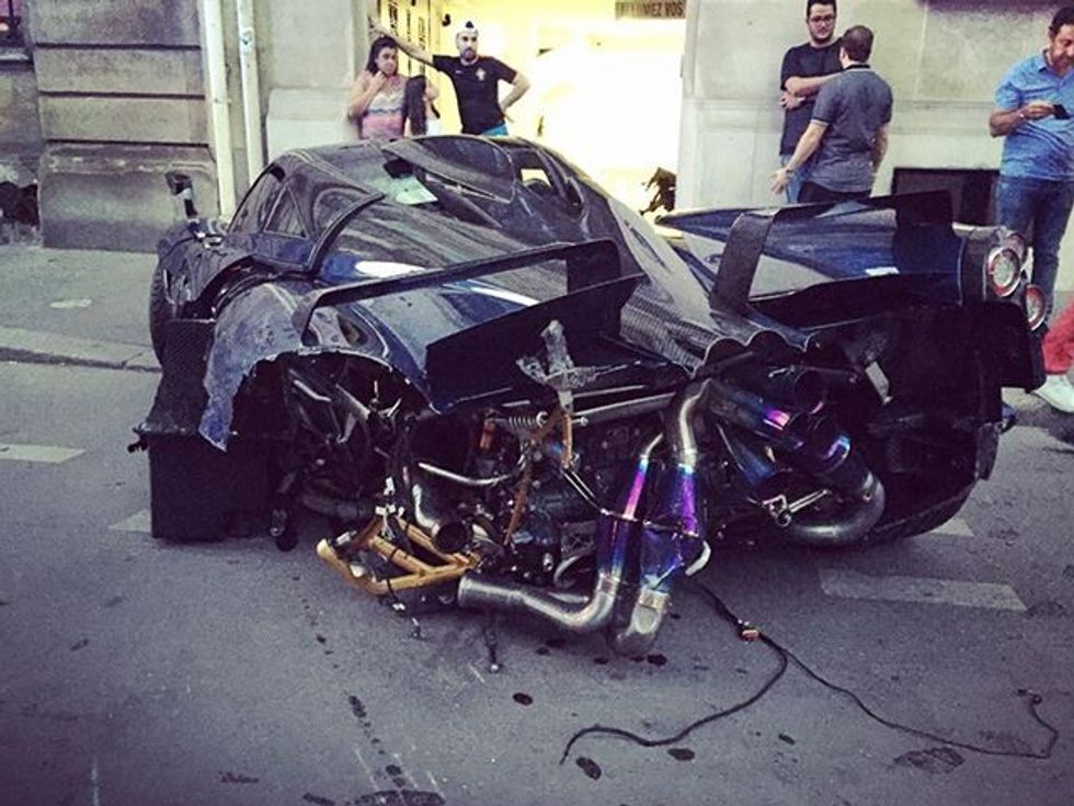 Super vetura qe kushton miliona euro eshte perplasur dhe shkaterruar foto 2